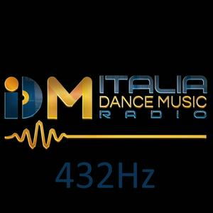 Listen to Italia Dance Music in the App