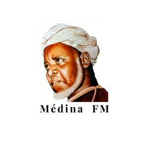 Listen to Médina FM in the App