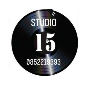 Listen to Studio 15 Stradbally in the App