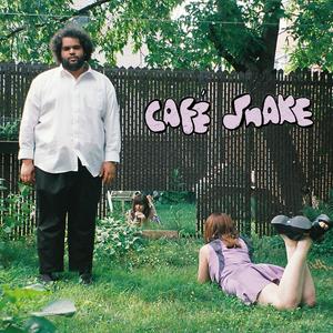 Listen to café snake in the App